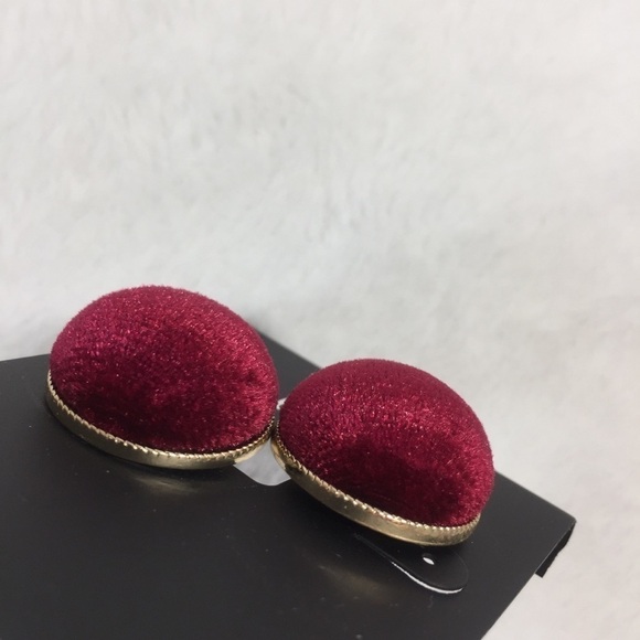 INC Gold-Tone Velvet Button Stud Earring Burgundy - Picture 13 of 16